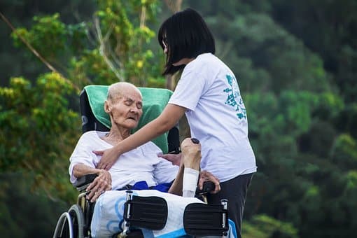 assistenza domiciliare per anziani
